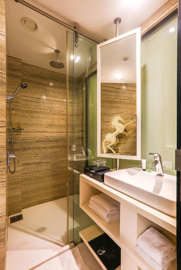 The Empresa Hotel Mumbai Dış mekan fotoğraf
