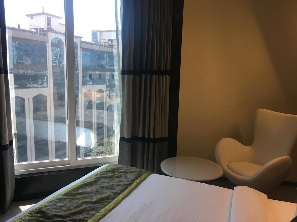 The Empresa Hotel Mumbai Dış mekan fotoğraf